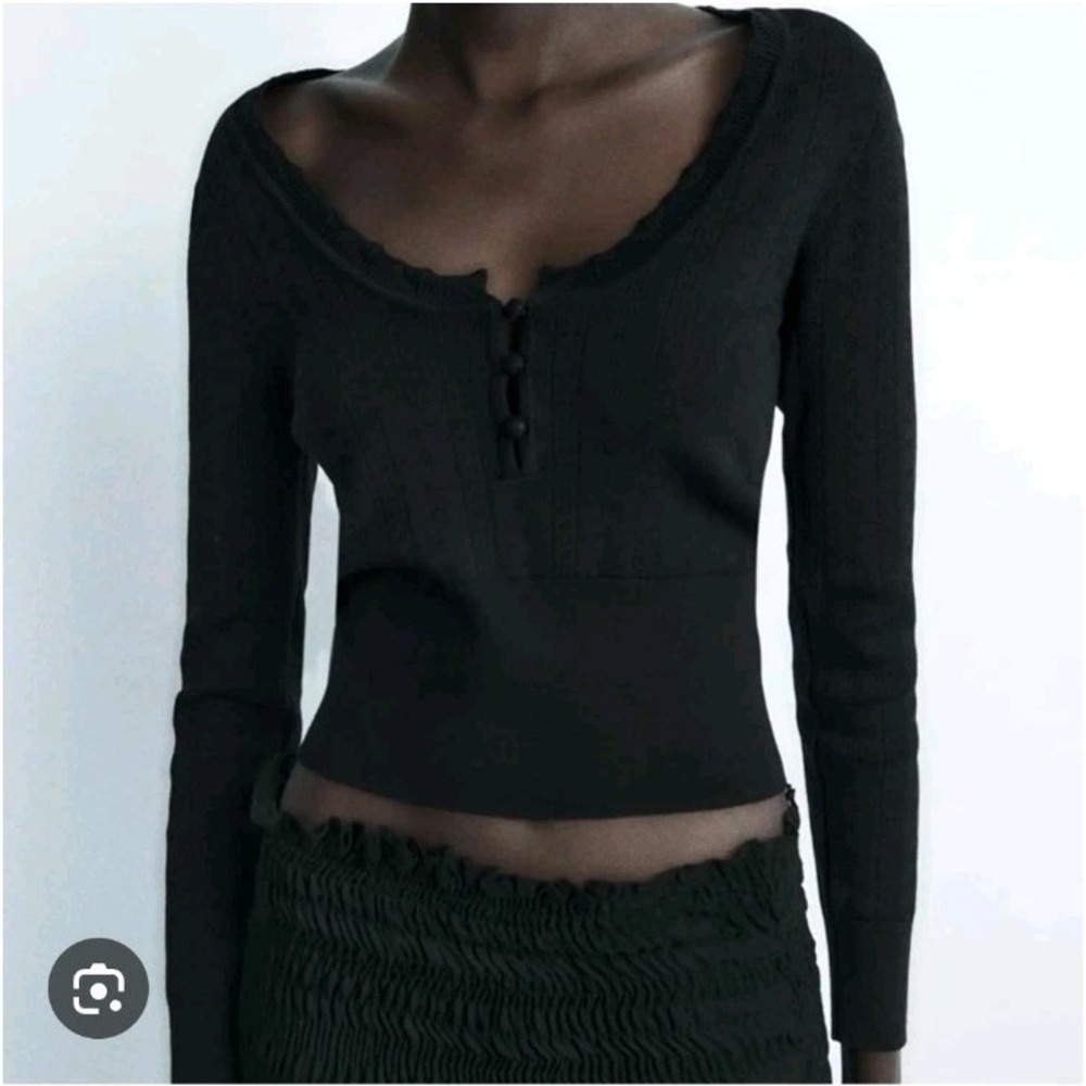 Zara Black Fitted Minimalist Quiet‎ Luxury Neutral Henley Sweater Size Large